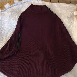 New York and Company Poncho (Burgundy)